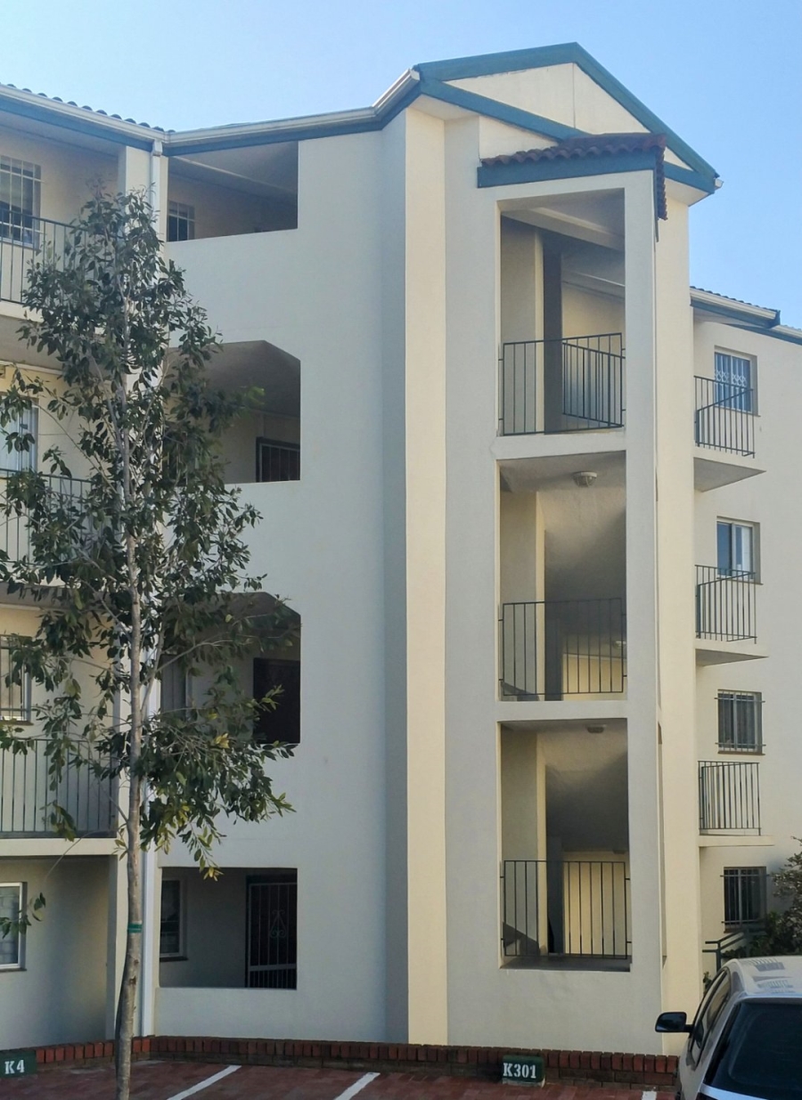 To Let 1 Bedroom Property for Rent in Dennesig Western Cape